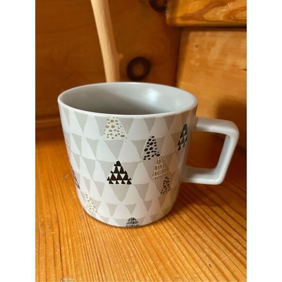 2016 Starbucks Gray Holiday Coffee Mug Cup - Picture 2 of 4